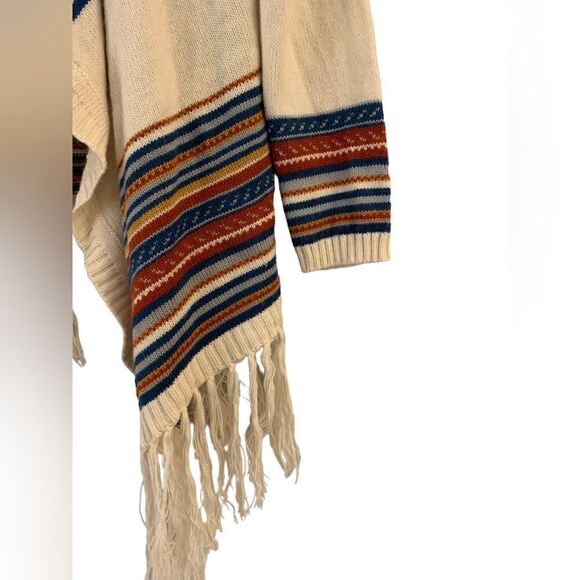 Tea & Cup Los Angeles Southwest Striped Fringe Cardigan OS - Picture 2 of 9
